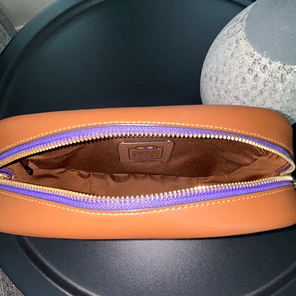 COACH Rainbow 🌈 Signature Bag w/ Crossbody Strap - Picture 2 of 11